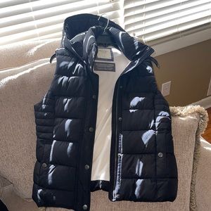 A&F outer ware vest